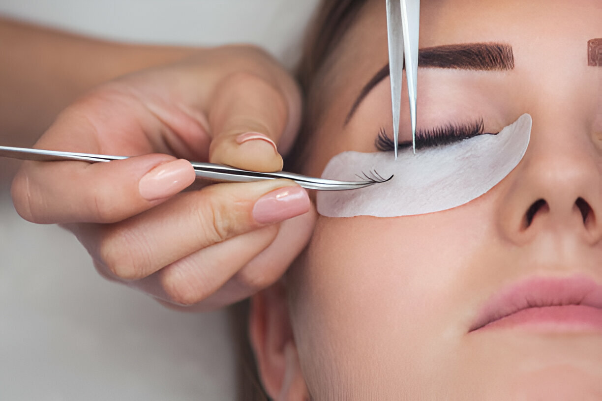 Eyelash extension treatment